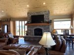 Pine Ridge Paradise - Living Area Looking at Fireplace